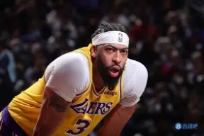 浓眉哥巅峰对决，Doinb与80激战TES分钟，赛况扑朔迷离胜负难料！