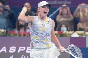 穆古鲁扎遭遇十五连败，西班牙队教练面临压力！的简单介绍